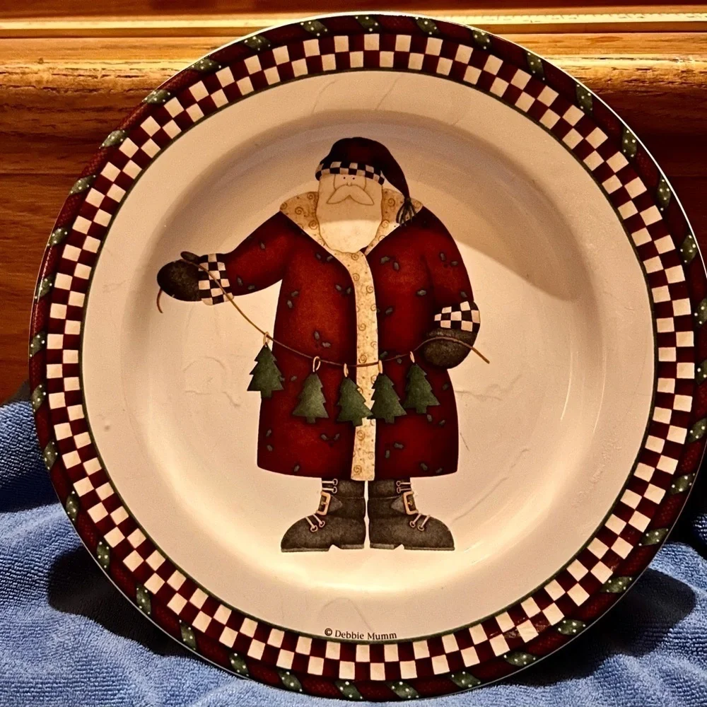 Vintage 2001 Debbie Mumm Santa's Spirit Christmas Stoneware Dessert Plates Set 4